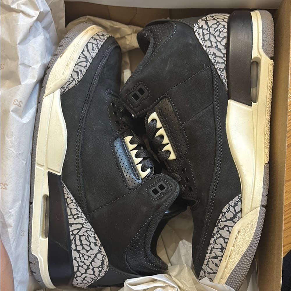 Air Jordan 3 retro women’s size6 or 4.5y